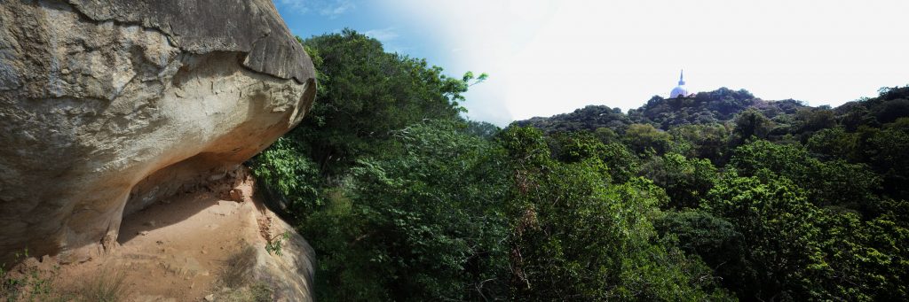 Felsenwohnung Einsiedler Mönche Sri-Lanka